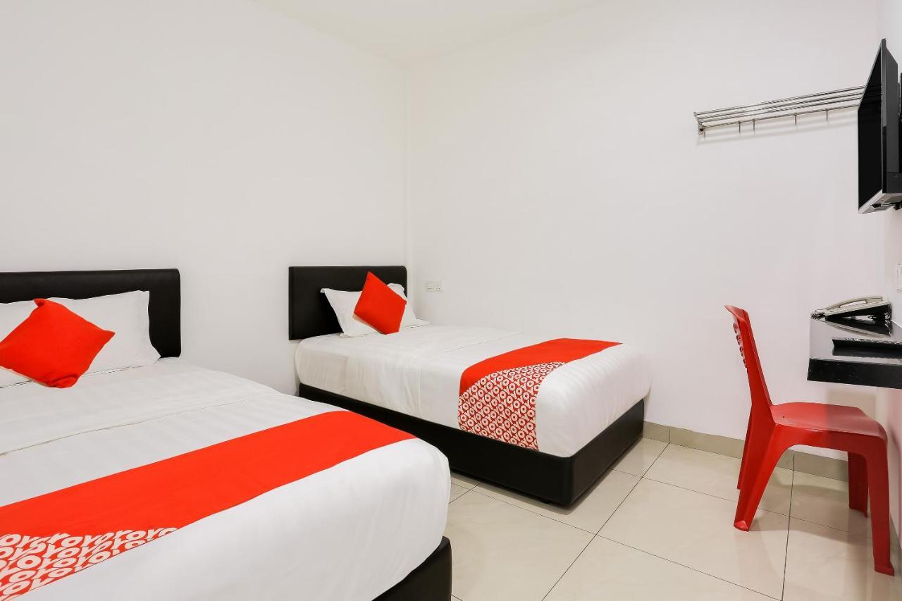 Super Oyo 89495 Rich Hotel Johor Bahru Exterior photo